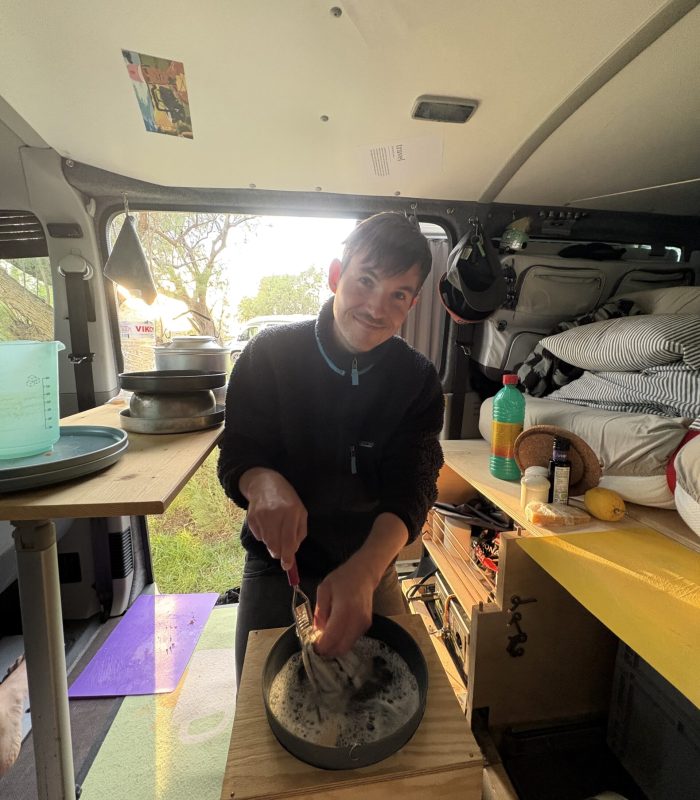 Kryoneri (GR) Sie kocht, er macht den Abwasch. So schmeckt Gleichberechtigung am besten