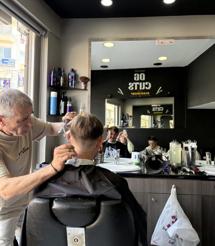 Chalkida (GR) Wie würde Tim Toupet sagen: Du hast die Haare (endlich) schön